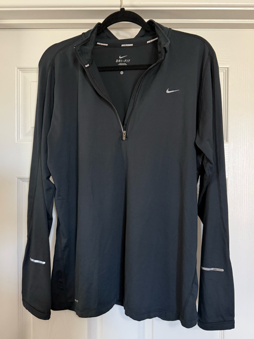 Nike Dri-FIT Element 1/2 Zip Running Top Women’s 1X Black
